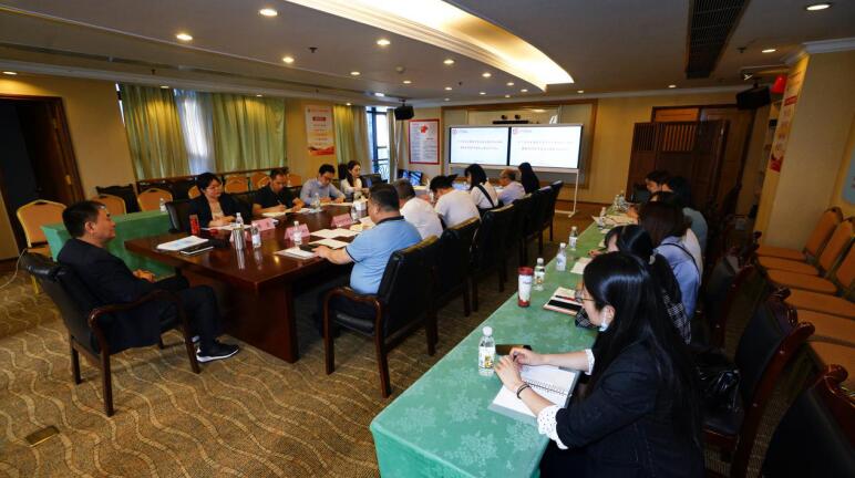 兴发游戏xf集团召开法治建设工作会