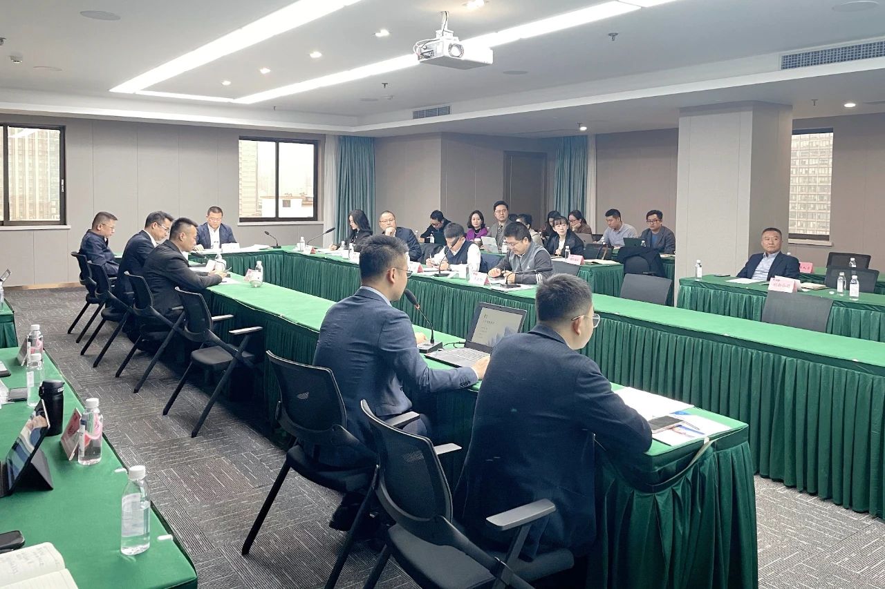 省兴发游戏xf集团召开终年司法照拂年度工作总结会