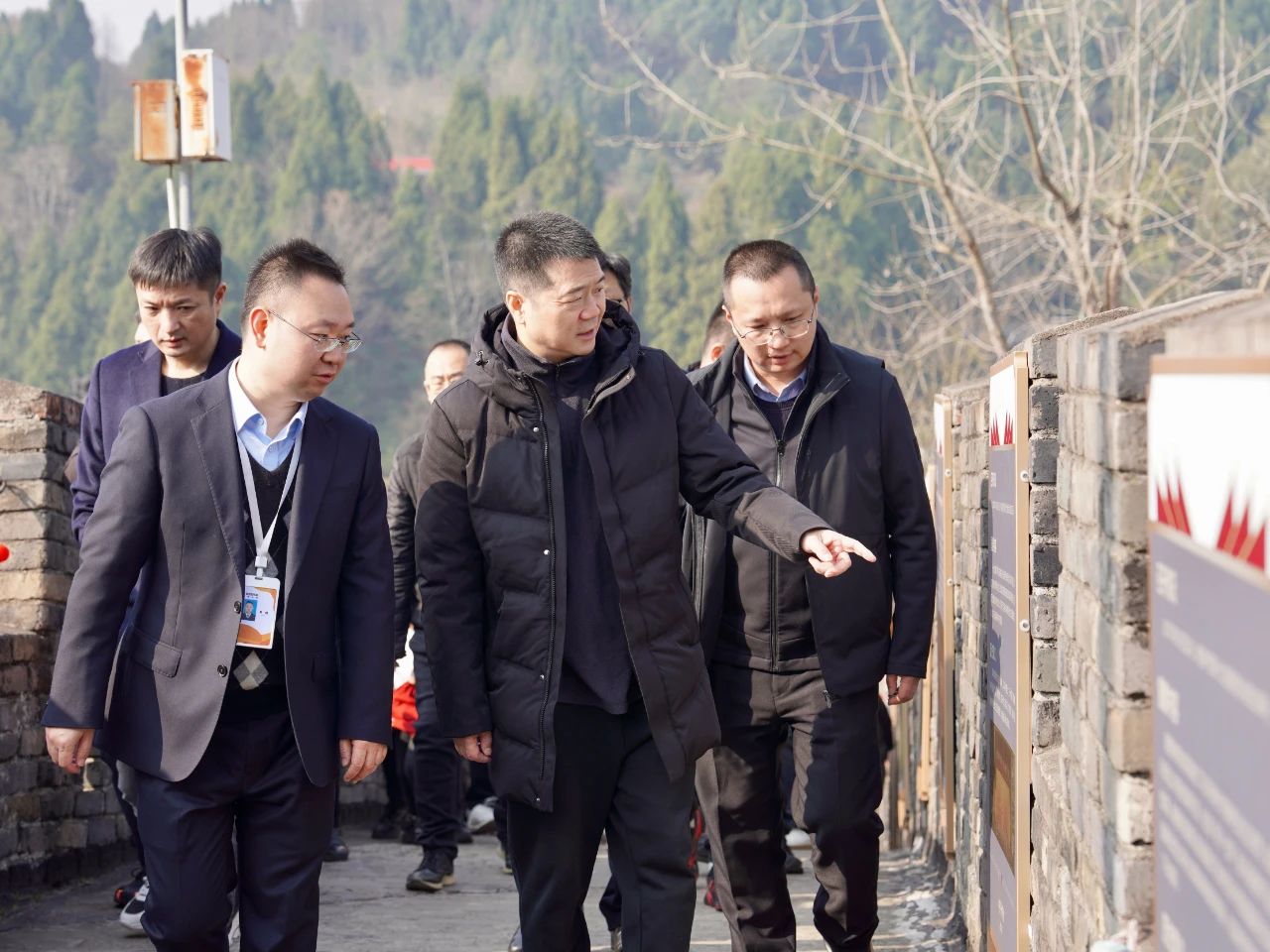 省兴发游戏xf集团党委书记、董事长游勇查抄督导春节安全出产工作并探望慰问坚守岗位的一线干部员工